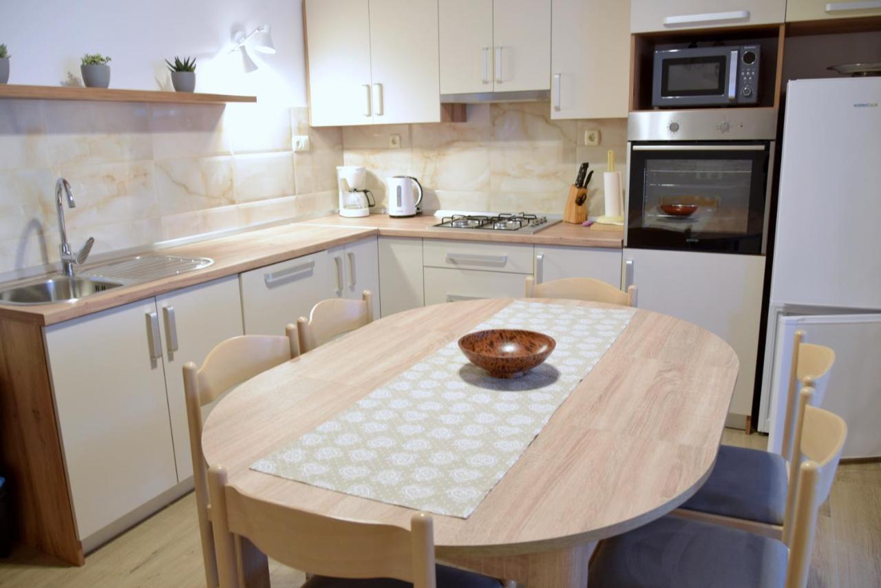 Zoro Apartments Palit Extérieur photo